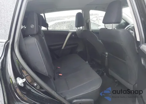 2017 Toyota Rav4 Xle z USA, uszkodzony, nr VIN 2T3RFREV5HW643255